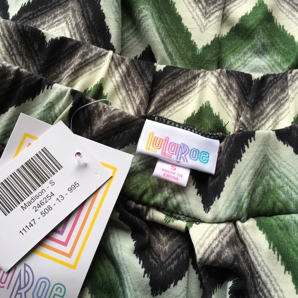 LULAROE Playful, stylish and radiant. A must have in every closet! - Picture 3 of 4